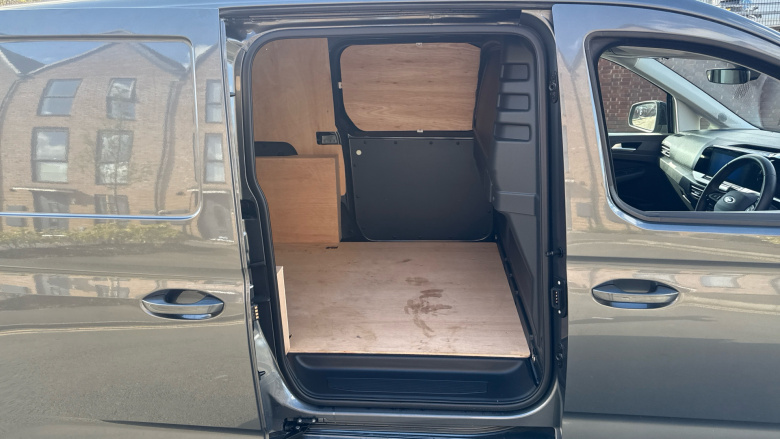 Ford Transit Connect 250 L2 Petrol 1.5 EcoBoost PHEV 150 Limited Van Auto